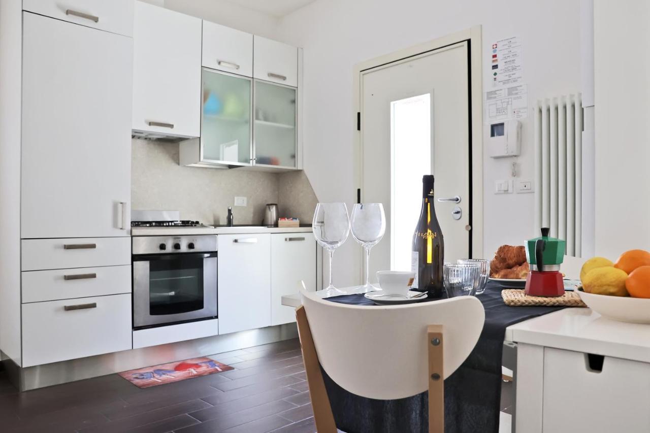 Casa Vacanze Aurora Centro Римини Экстерьер фото