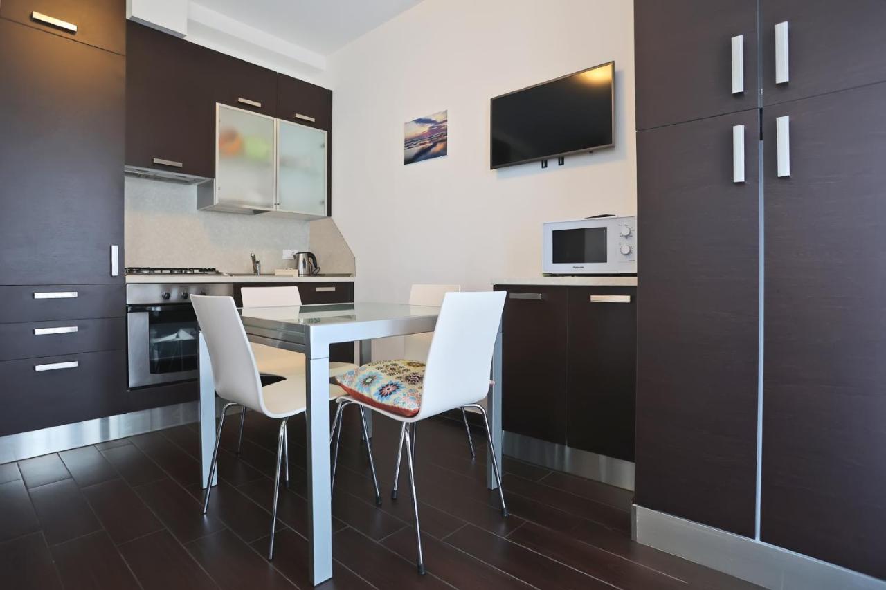 Casa Vacanze Aurora Centro Римини Экстерьер фото
