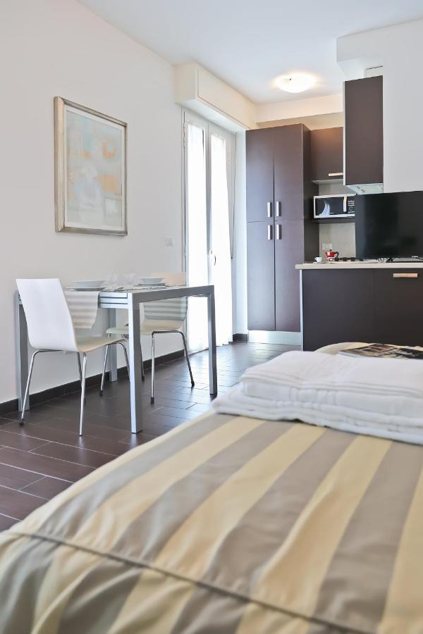 Casa Vacanze Aurora Centro Римини Экстерьер фото