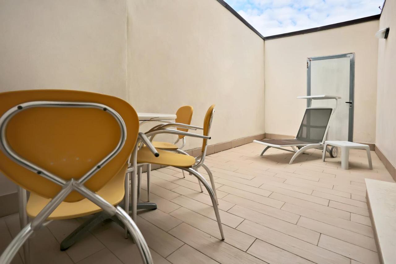 Casa Vacanze Aurora Centro Римини Экстерьер фото